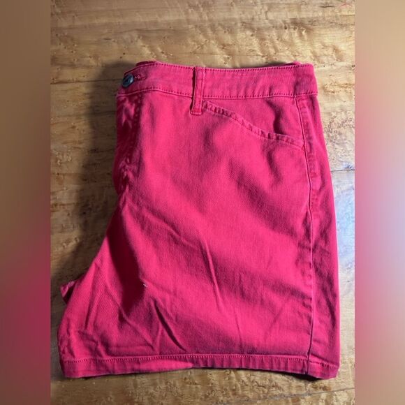 St. John's Bay Pants - St. John’s Bay, 5 inch inseam, red, excellent condition, size 16